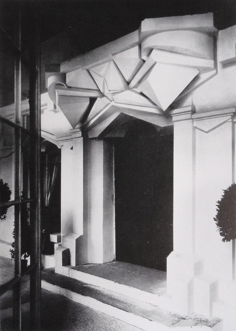 Détail de l’architecture de « La Maison Cubiste » présentée au Salon d'Automne, 1912 - Bibliothèque Kandinsky, centre de documentation et de recherche du MNAM/Cci, Centre Georges Pompidou, Paris